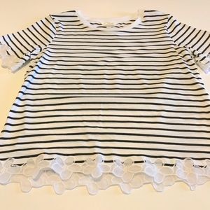 Black & white stripe top⭐️